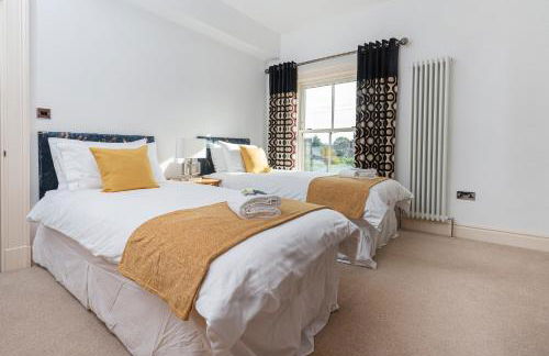 Thrushley Cottage in Wakefield - sleeps 7 - with roof terrace - Foto 19