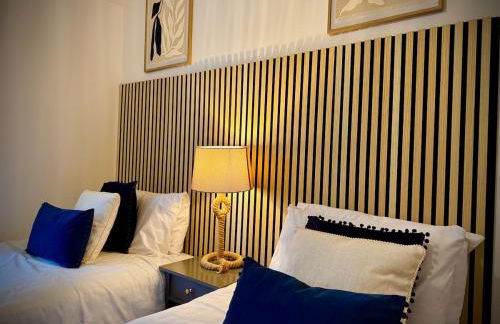 Tudor Hot Tub Family House - Foto 26