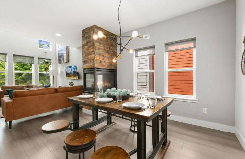 Contemporary Gem - Rooftop Deck & Private Hot Tub! - Foto 14