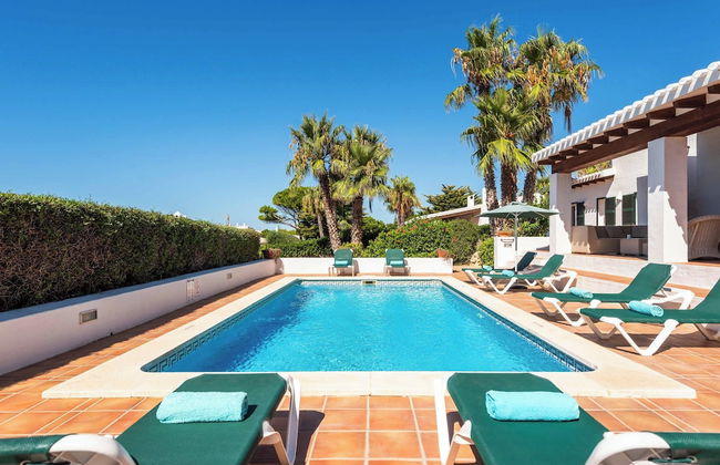 Bini Carmen - Photo 23