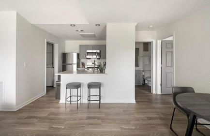 Landing Beautiful 1BD Game Room Courtyard - Foto 11