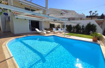 Holiday villa SUNJOY close to the beach - Foto 1