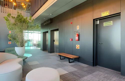 Studio moderno com cama Queen e piscina perto da Oktoberfest! - Foto 28