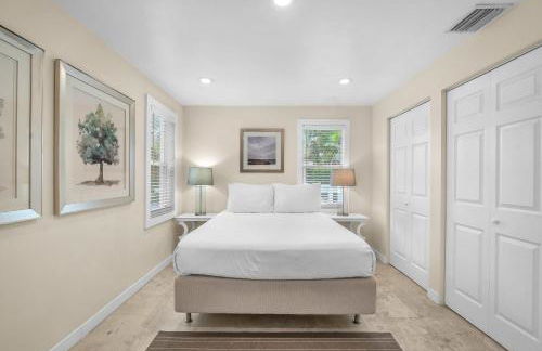 Grove Bay Bungalow - 2/2 Gated Cottage-Walk to Bay - Foto 13