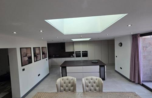 3 bedrooms - for families and contractors - lovely home - Foto 16