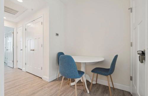 Ashworth Escape Balcony Steps to Beach AC - Foto 11