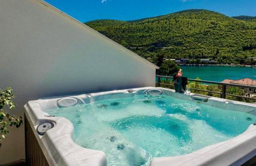 Mokos Modern Suite with Sea View and Jacuzzi - Foto 7