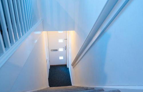 Stunning Two-Bedroom Apartment at A3REE, Free Parking, near Cribbs Causeway Mall - Foto 49