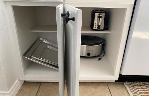 Hot Tub-EV-Kid Friendly-Arcade Game-BBQ-Fire Pit - Photo 39