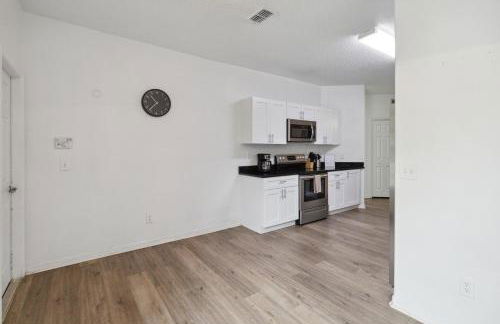 5/4 Pool Home Located in Sunset Ridge Community! - Foto 18