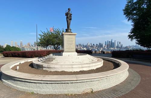 Oasis in New Jersey - 2BR NYC Access - Foto 48