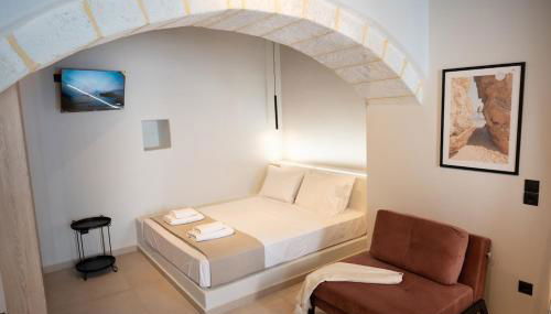 Kimolos Arch House - Photo 1