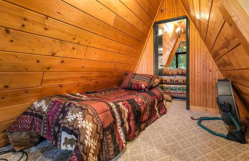 8 Mi to Dogwood Canyon Cozy Cabin with Deck - Foto 16