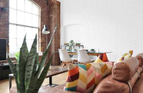 Large Industrial Style 2 Bedroom Apartment Short Term Rental & Flexible Renting Canary Wharf With Free WiFi - Photo 15