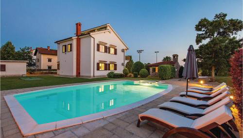 Cozy Home In Viskovo With Wifi - Foto 2