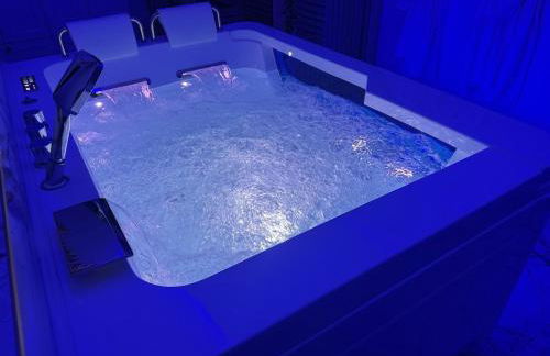 Loveroom de luxe avec jacuzzi sauna vapeur écran 300 cm - Foto 16