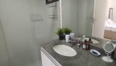 Hospede-se perto da praia com conveniência - Foto 5