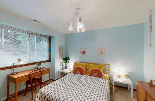 The Pony Creek Forest Retreat - Photo 15