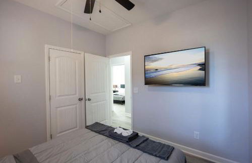 2 Min to Downtown - 9 to Elon - Fast Wi-Fi - Foto 33