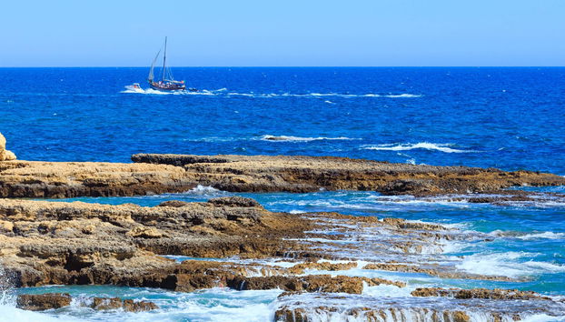 Passeio de veleiro pela costa do Algarve