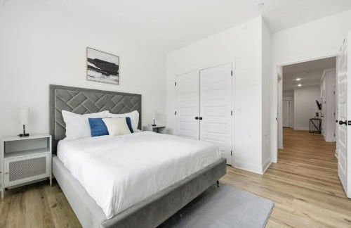 Modern 2BR2BA Retreat Bright & Airy - Foto 16