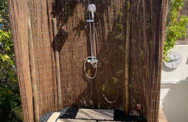 Spacious 3 bedroom villa with pool - Foto 9