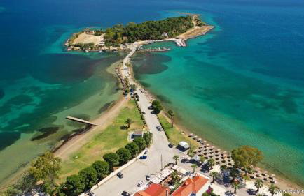 Eretria Panorama Seaview Retreat with Balcony - Photo 5