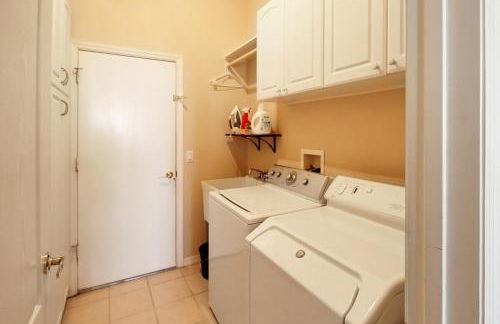 Serene pool home in the exclusive Heritage Oaks Golf & Country Club - Foto 57