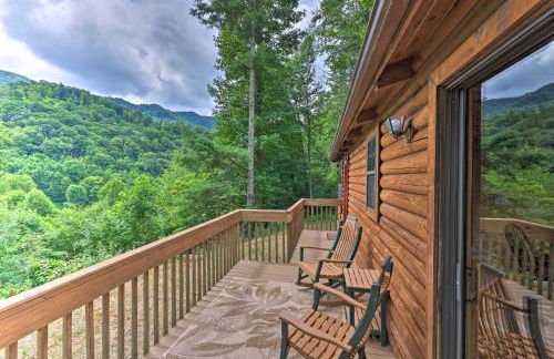 Quaint Log Cabin with Views Near West Jefferson - Foto 1