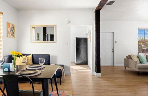 Cozy 2BR Next to Design District & Free Parking - Photo 7