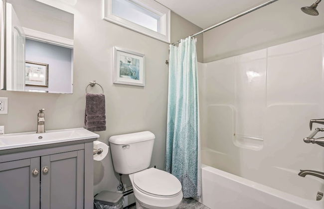 Tranquil Tides Home for 8! - Photo 15