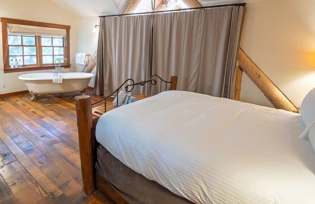 Snow Creek Cabins by Fernie Lodging Co. - Photo 15