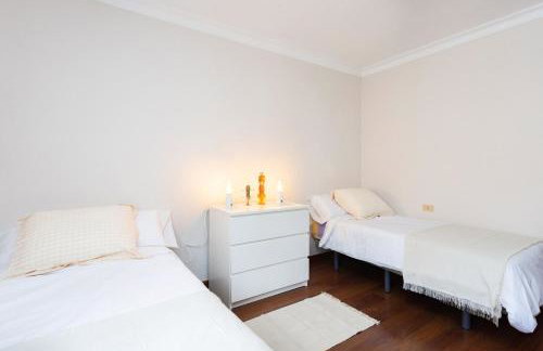 One & Only Sports and Relax Villa by Eden Rentals - Photo 41