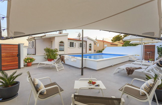 Holiday home Lola, sea on a palm! HEATED POOL - Photo 145