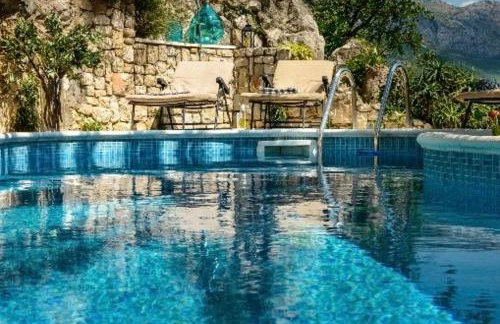 Sunny Villa, With Pool, BBQ, View, Parking - Foto 7