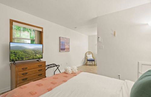 Cozy Mountain Chalet With Hot Tub Outdoor Movie Screen And Fire Place - Foto 46