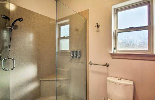 Grand Cabin with Hot Tub and Views - 3 Miles to Hiking - Foto 16