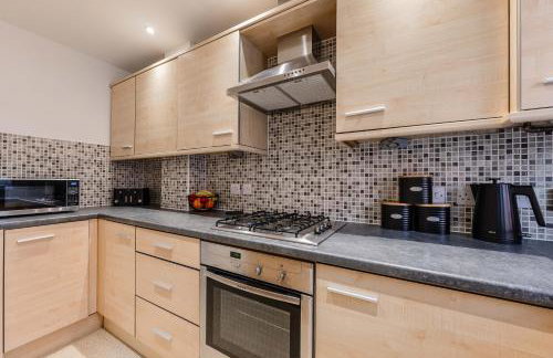 Caboose Stays - Bury St Edmunds - Modern 4 Bed townhouse close to centre and major transport links - Fast Wifi - Parking - Business and Contractors - Foto 24