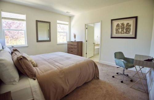 NEW Upscale House, Tahoe 30-min w/ Cal King - Foto 29