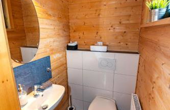 5 Sterne Ferienhaus Susi mit Kamin, Seeblick und 2 Terrassen - Foto 13