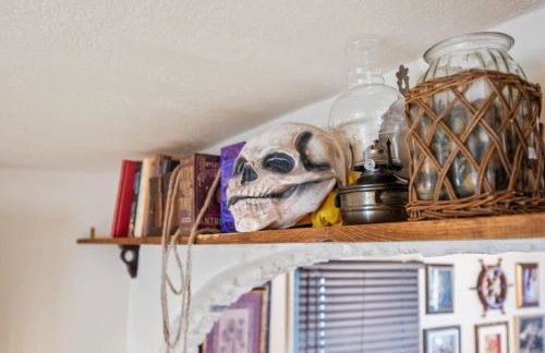 Romantic Colonial Hideaway in Historic Downtown - Pet Friendly - Foto 11