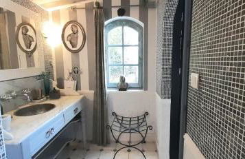 Maison et terrasse dans le jardin du Château de Gaillard - Foto 18