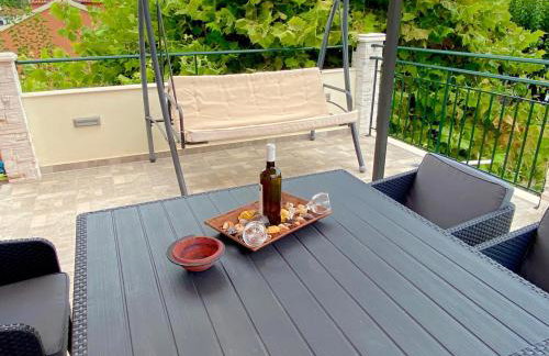 Asteraki Poolside Apartment by DadoVillas - Foto 13