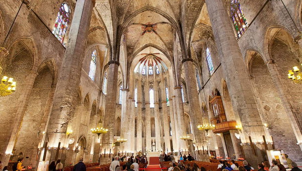 Visita guiada por la basílica de Santa María del Mar - Foto 2, Interior de Santa María del Mar