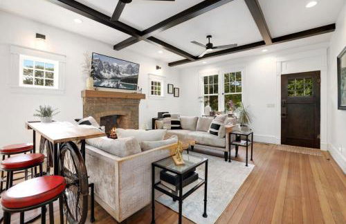 Tovey House-Walk to Downtown and Campus - Photo 14