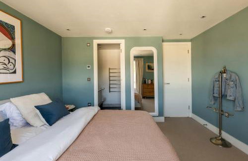 Stylish Family Home with Garden - Foto 16