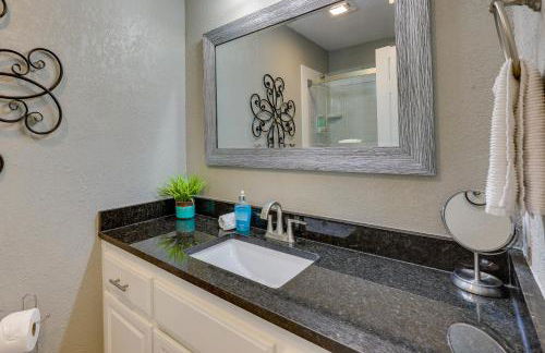 Bella Vista Townhome with Deck Near Back 40 Trails! - Foto 18