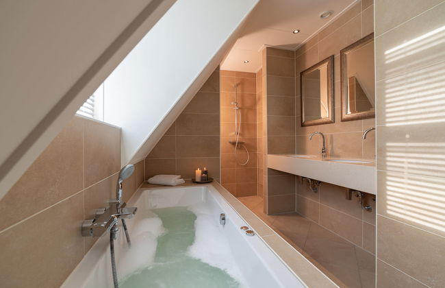 4 bedroom House in Colijnsplaat with garden and terrace - Photo 12