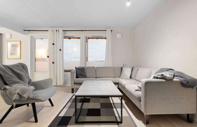 Lovly 3 Bedroom Apartment With the View of Aurora - Foto 13