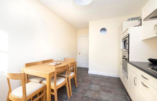 JOIVY Modern Flat with Free Parking - Foto 25